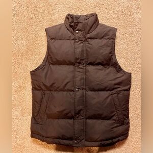 St. John’s Bay dark brown Puffer Vest men’s small zip up winter coat jacket mens